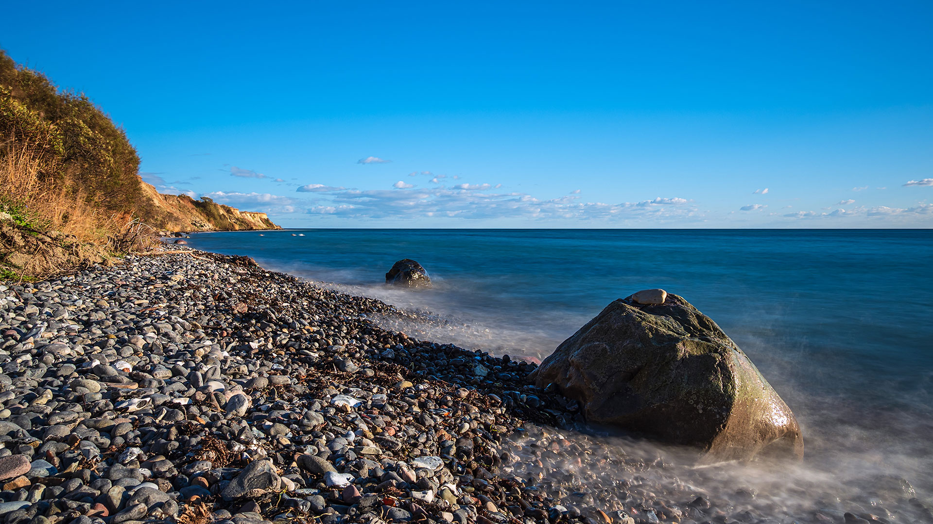 Coastline ©Colourbox.dk Coastline